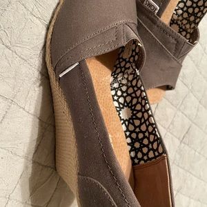 New Toms wedge heel